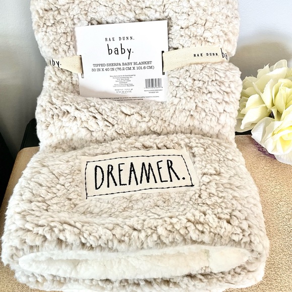 NWT Rae Dunn DREAMER Tipped Sherpa Baby Blanket - Picture 2 of 6